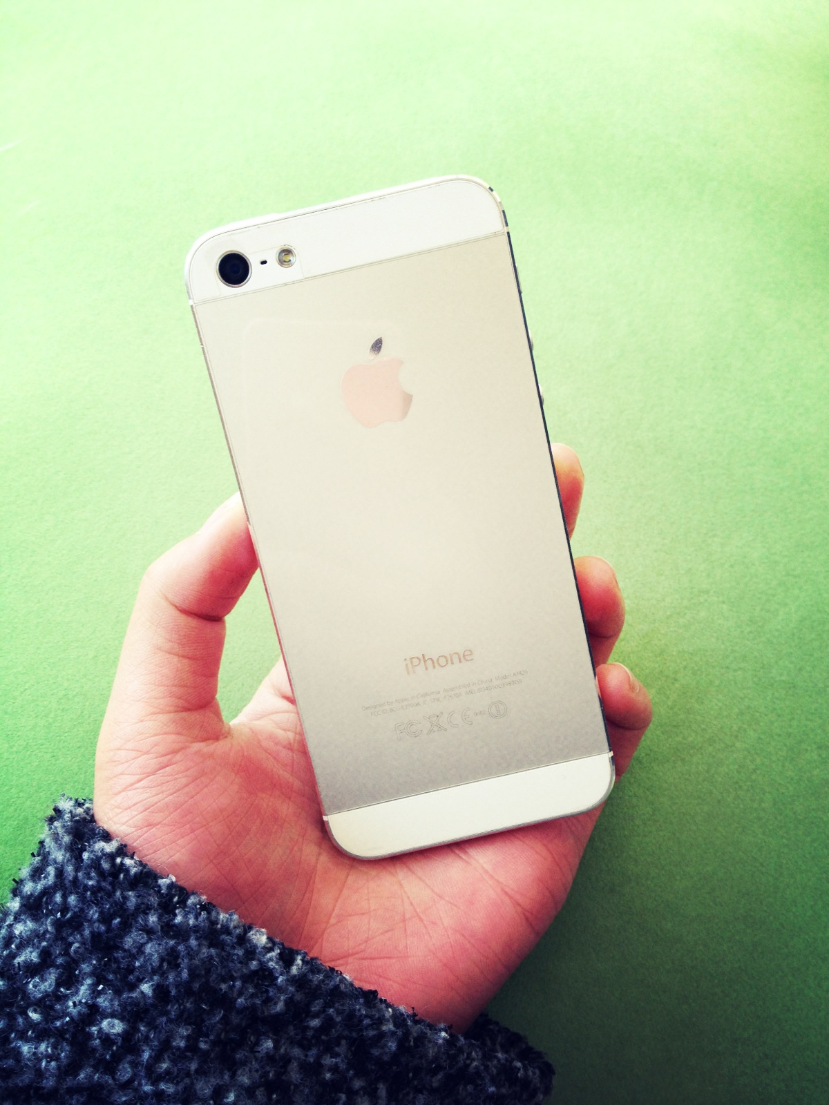 经典传承 三八促销iphone4s 16g仅售4200